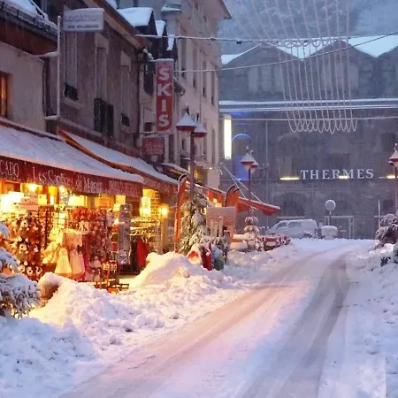 Appartamento : 3 Pièces Avec Terrasse Et Wifi à 300m Des Thermes - Fr-1-608-204