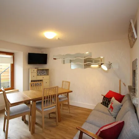 : 3 Pièces Avec Terrasse Et Wifi à 300m Des Thermes - Fr-1-608-204