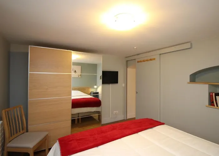 3 Pieces Avec Wifi A 300 M Des Thermes - Fr-1-608-204 Apartment *